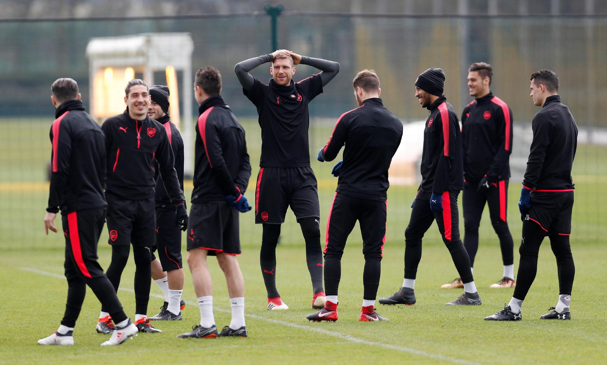 今晚皇家马德里备战欧联，战术微调细节曝光，管理层满意，球探报告显示潜力的简单介绍九游游戏中心APP下载